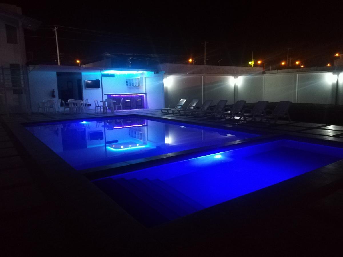 Manta Airport Hotel Luaran gambar