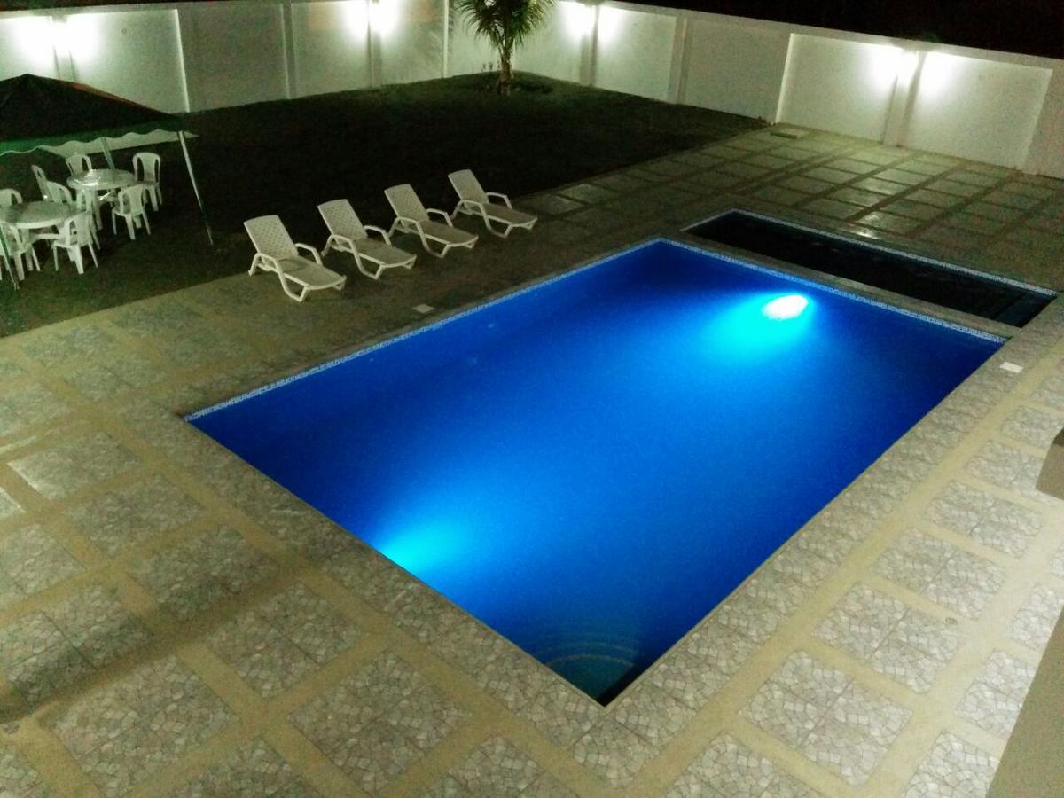 Manta Airport Hotel Luaran gambar